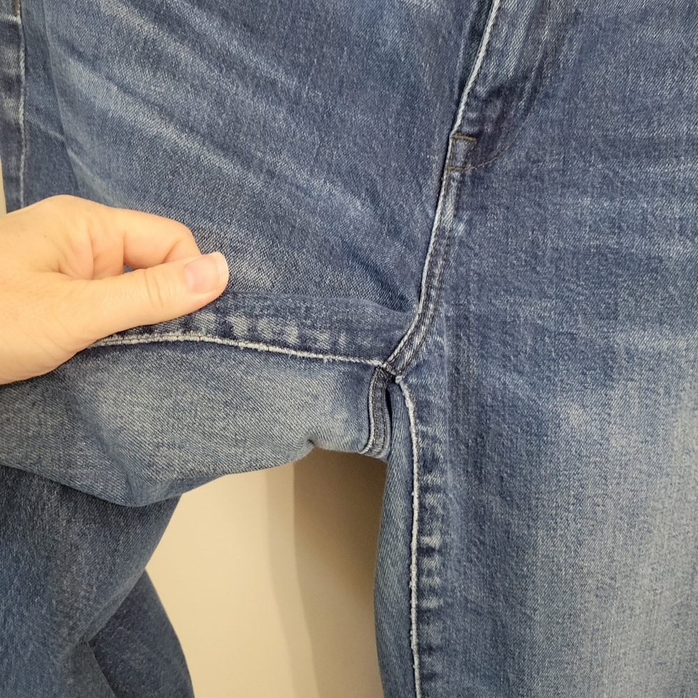 J. Crew Broken In High Rise Boyfriend Jeans Size 30 - Picture 5 of 6